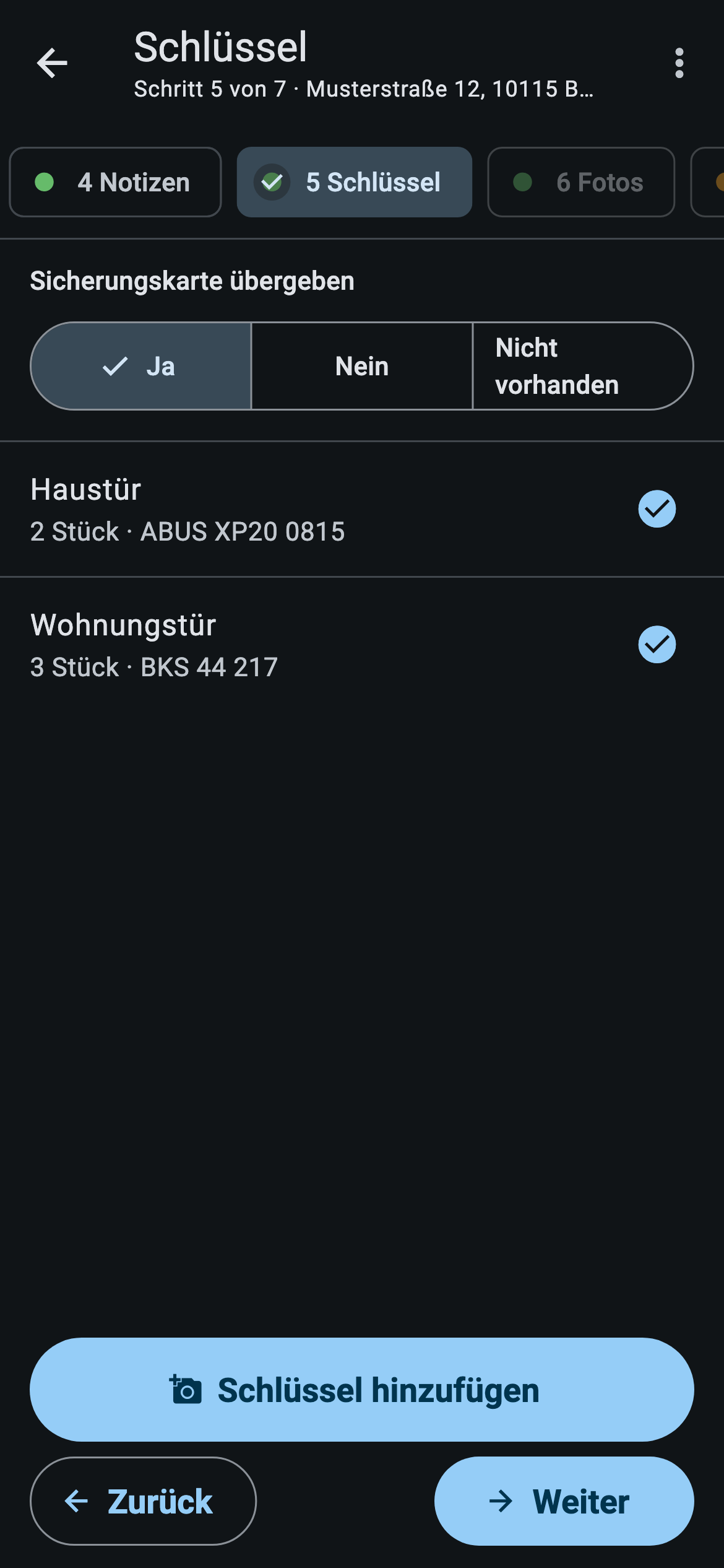 App-Ansicht: Schritt 5 Schlüssel mit Haustür- und Wohnungsschlüsseln